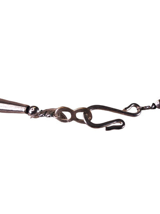 R Graduated stone necklace