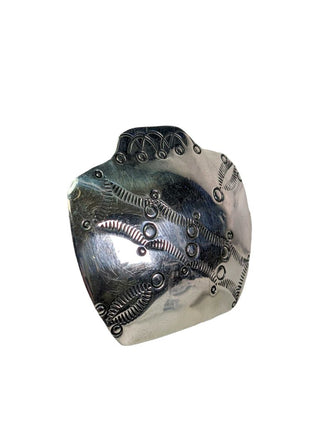 R sterling etched pot pin