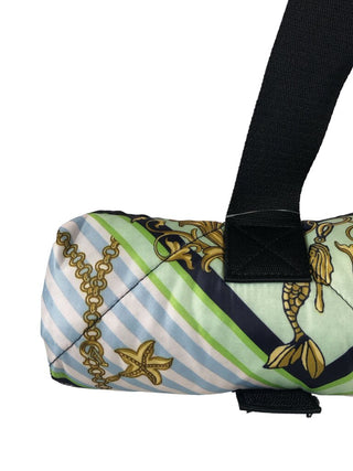 R Beach blanket