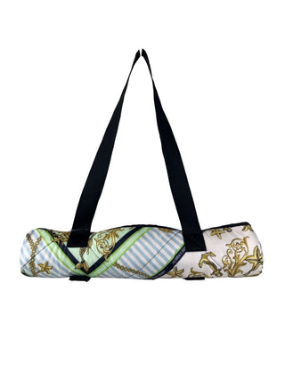 R Beach blanket