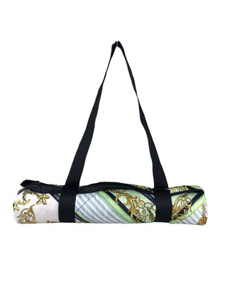 R Beach blanket