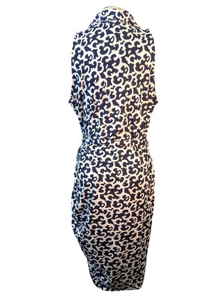 R Printed Sleeveless Wrap