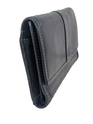 R leather flap