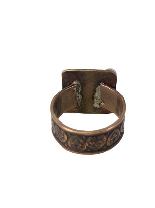 D Metal Ring Sq Concho