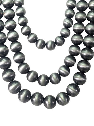 R faux Navajo Pearl multi strand necklace