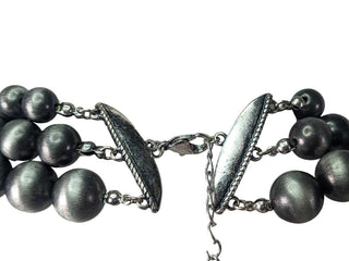 R faux Navajo Pearl multi strand necklace