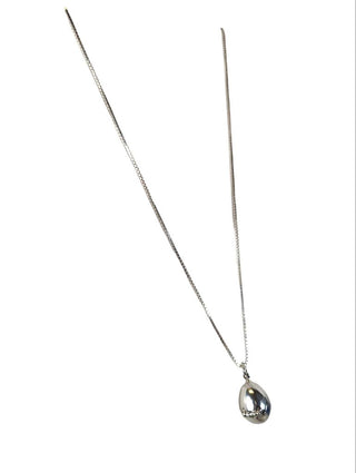 R SS Hatching chick necklace