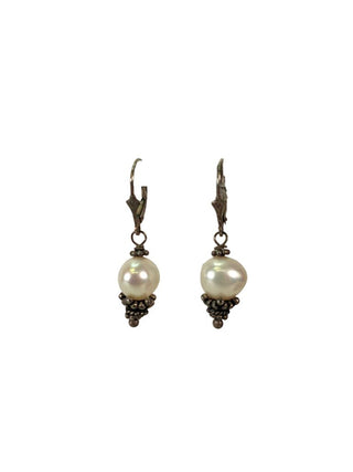 R sterling pearl earrings