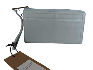 R NWT leather zip wristlet