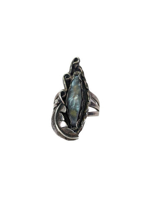 R vintage sterling shell ring