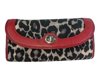 R Leopard Flap