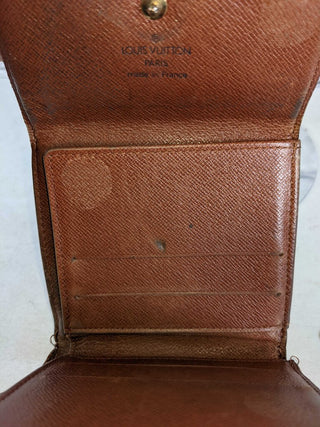R Monogram Elise Tri-Fold
