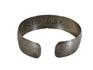 R SS Etched Cuff