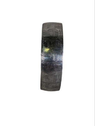 R SS Etched Cuff