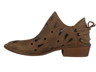 R Perforated Pointed Toe