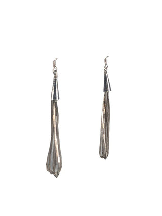 R SS Beaded Dangle Earrings