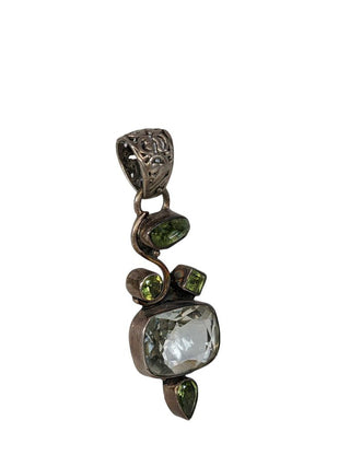 R SS Stone Pendant