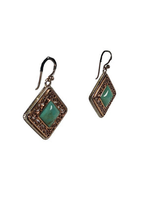 R Two Tone Stone Earrings