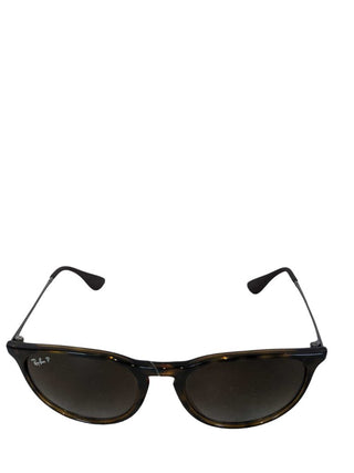 R Erica Polarized