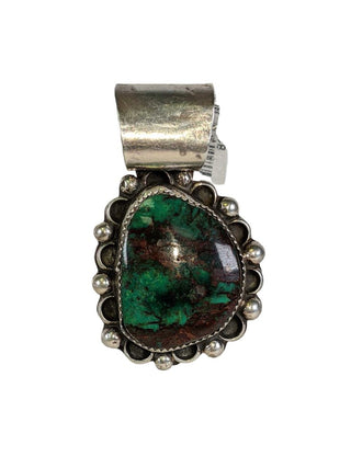 R SS Stone Pendant