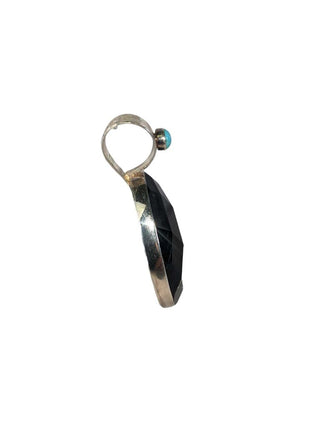 R SS Stone Pendant