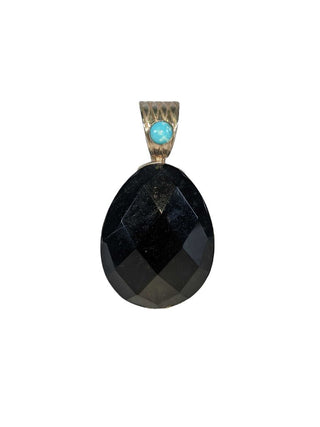 R SS Stone Pendant