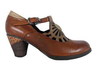 R Leather Bootie
