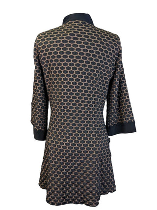 R textured Button Up