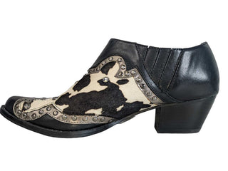 R hide low cowboy