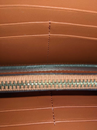 R leather zip