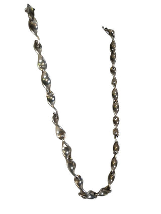 R SS Twisted Necklace