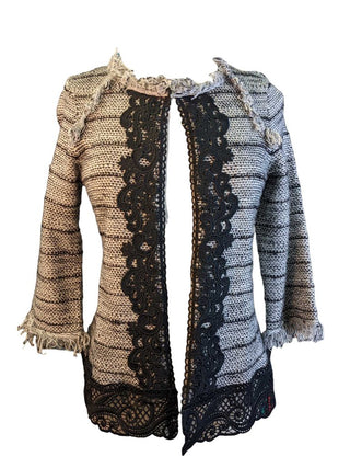 R Distressed w/Lace Half Sleeve