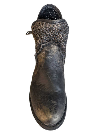 R leather cutout