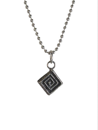 R SS Maze Necklace
