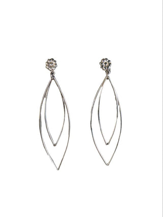 R SS Flower Dangle Earrings