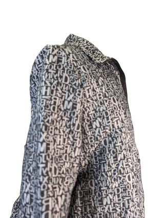 R letter pullover