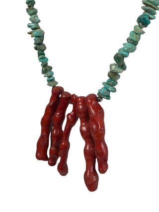 R Stone chip necklace