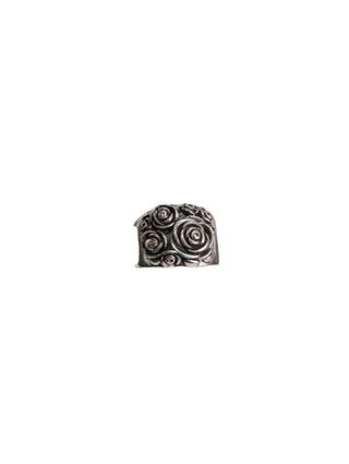 R rose ring