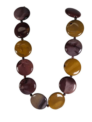R stone necklace