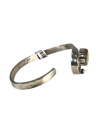 R SS Stone Cuff