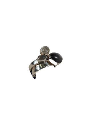 R sterling stone ring