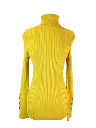 R Ribbed Turtleneck