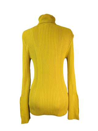 R Ribbed Turtleneck