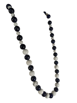 R lapis stone necklace