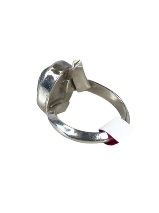 R SS Stone Ring