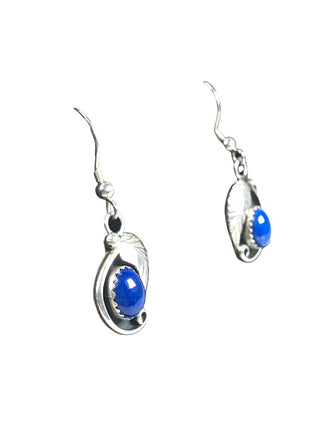 R SS Stone Earrings w/ Leaf