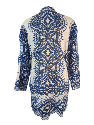 R Eyelet w/Embellishment Open Front