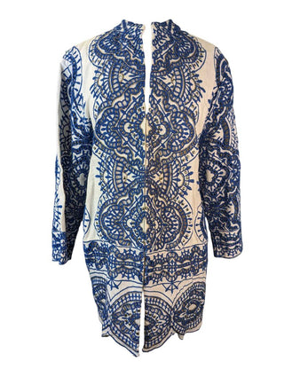 R Eyelet w/Embellishment Open Front