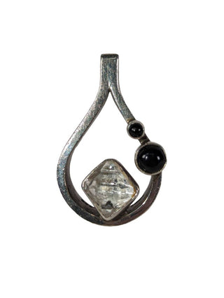 R SS Herkimer/Onyx Pendant