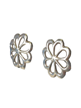 R SS Flower Post Earrings